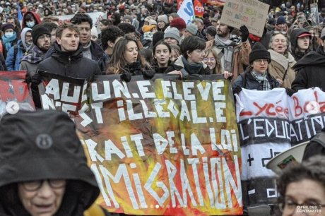 Loi immigration : en Île de France, Sud et la CGT appellent à la grève le 25 janvier dans l'éducation