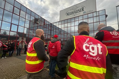 Poursuite de la grève à Neuhauser : « 200 000€ de frais d'huissiers mais pas d'augmentation ! »