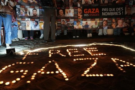 « Gaza, les jeunes sont avec toi ! » Des centaines d'étudiants à la veillée Place de La Sorbonne 